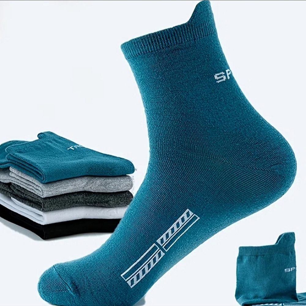 5 Pairs Of Men's Autumn And Winter Socks.